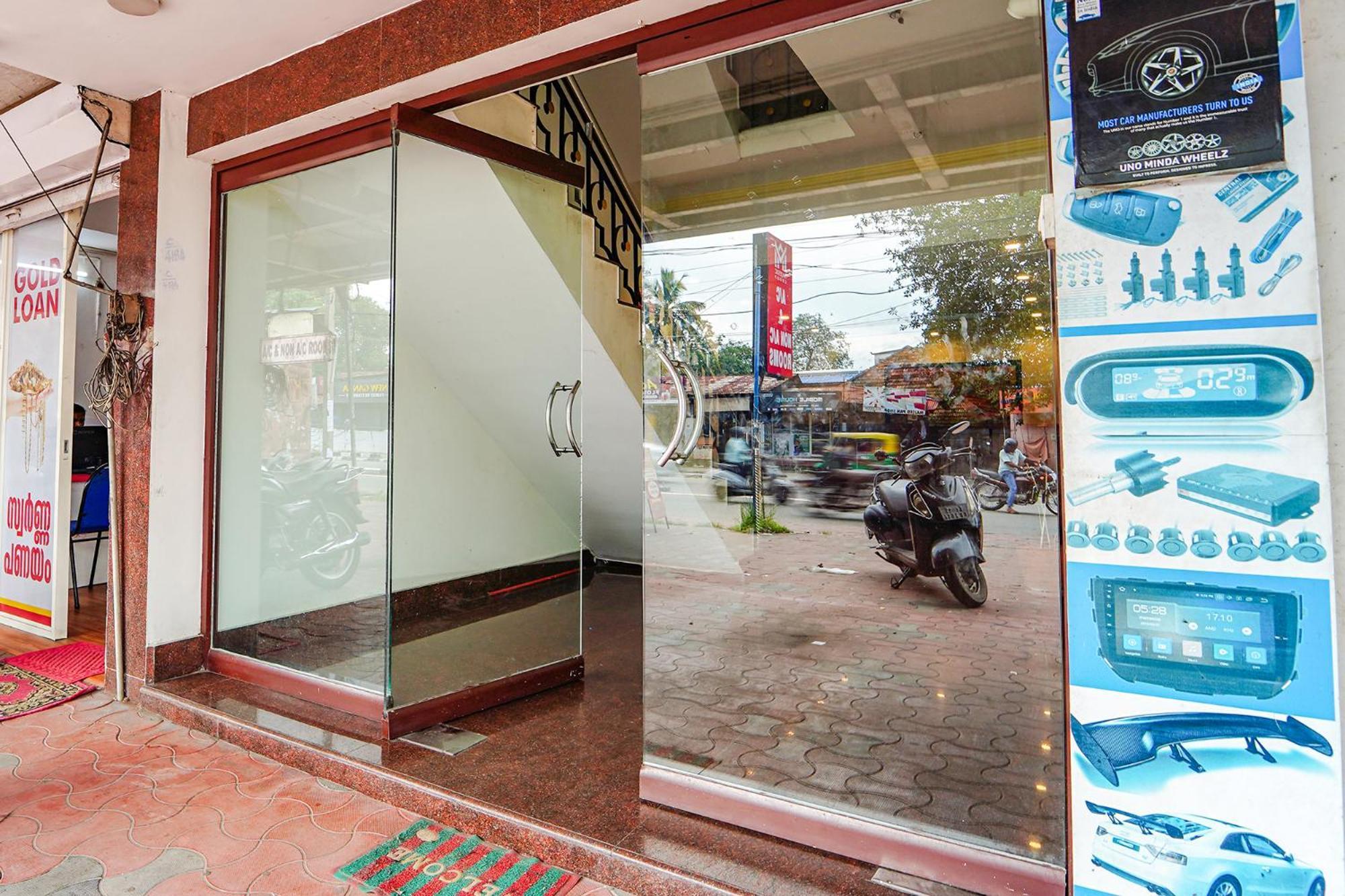 Fabexpress Majestic Inn Thiruvananthapuram Esterno foto