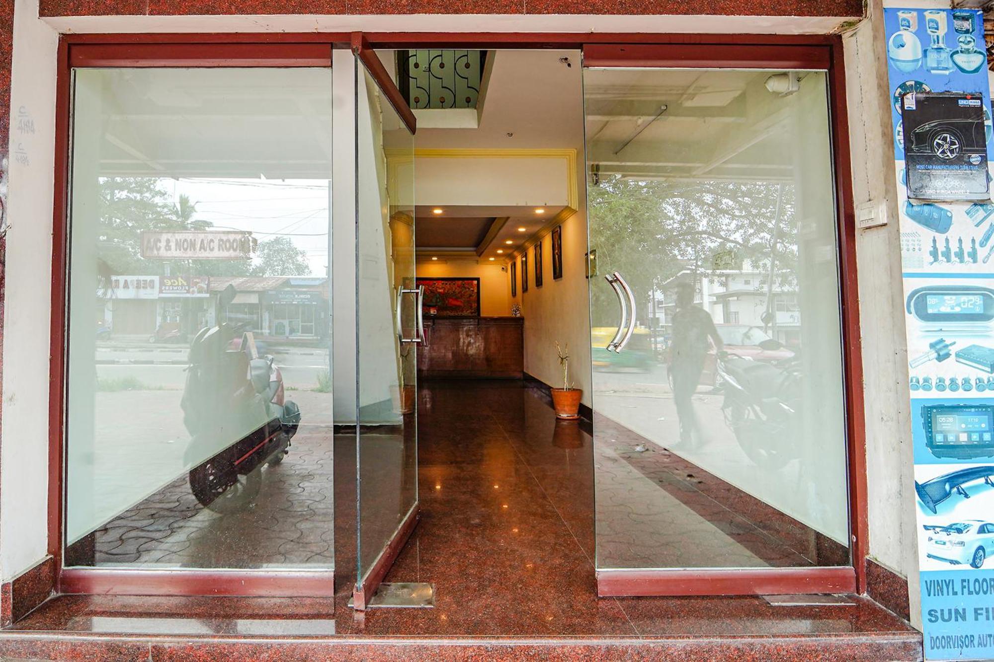Fabexpress Majestic Inn Thiruvananthapuram Esterno foto